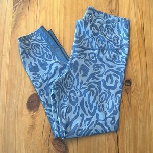 ‼️Clearance‼️ Like New UA Leggings- Size Large